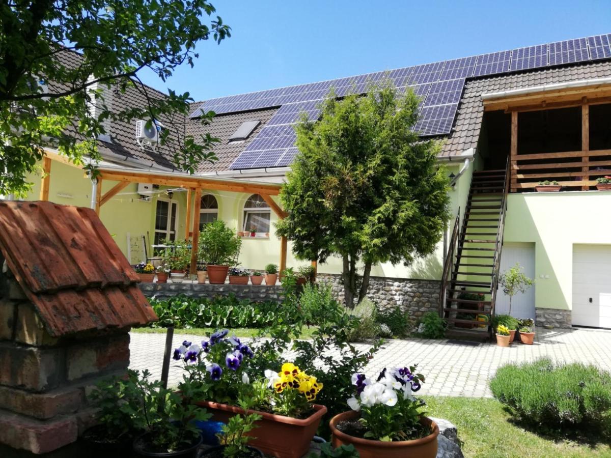 Bobita Apartmanhaz Szilvásvárad Dış mekan fotoğraf
